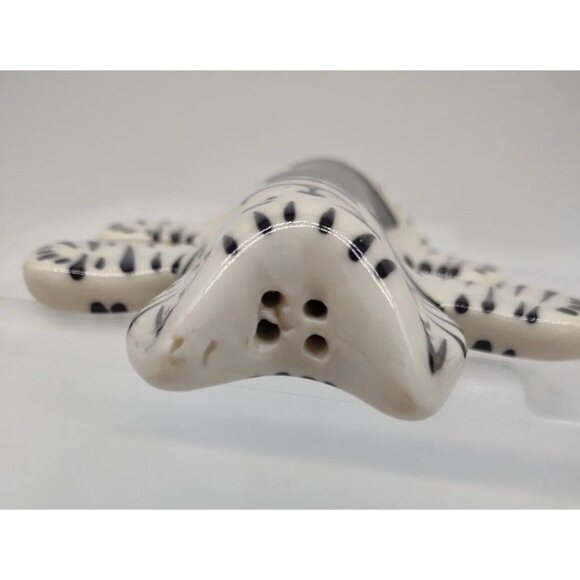 Hand Painted Pottery Cat Salt And Pepper Shakers Dorothy Steele Black & White - Picture 7 of 12